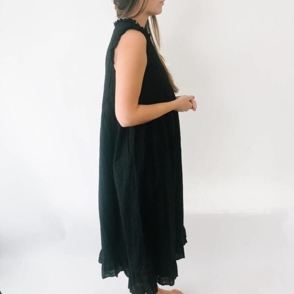 NWT Lulu's Black Eyelet Ruffled Smock Dress - Picture 6 of 8
